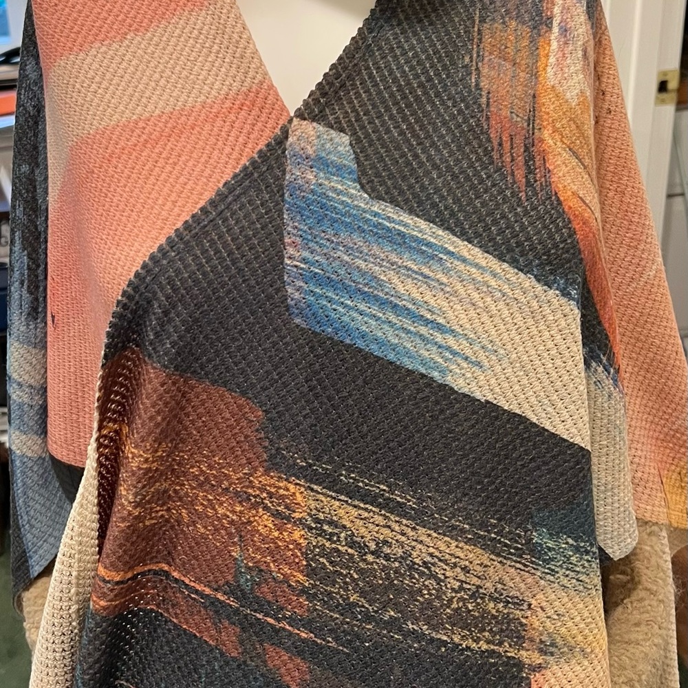 Impulse California. Cozy Black and Blue Knit Shrugs. OS